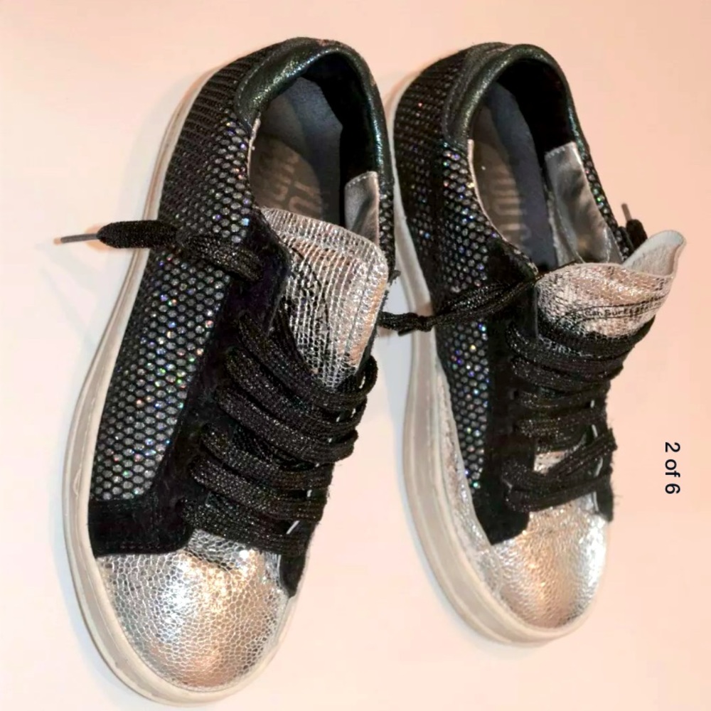 P448 Black mesh & silver sparkle women's sneakers